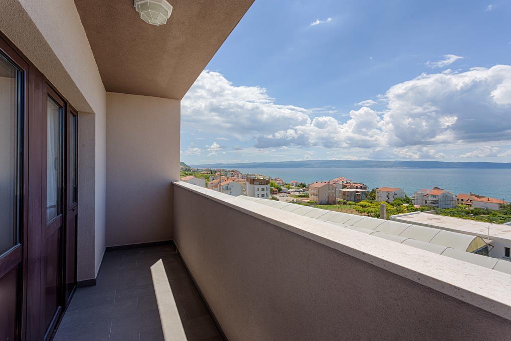 Apartment Dijana Podstrana Bagian luar foto
